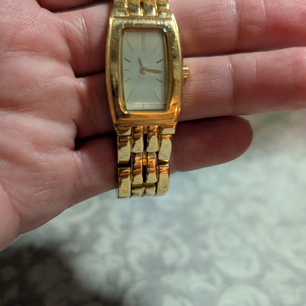 Gold Rectangular Watch - image 1